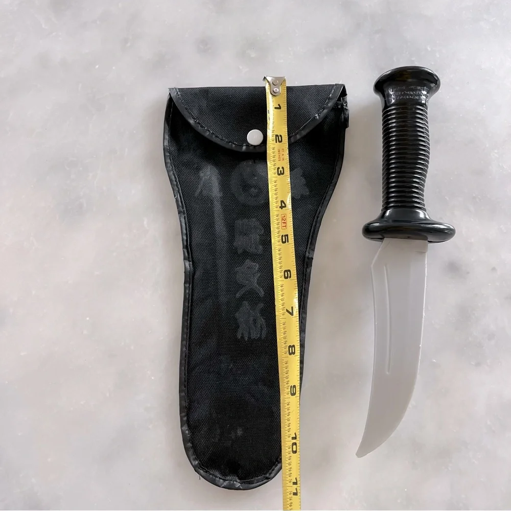 Kids fake prop knife. Halloween accessory